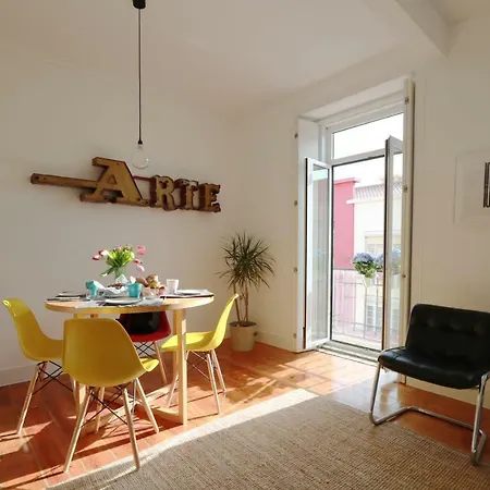 Feels Like Alameda Charming Flats *